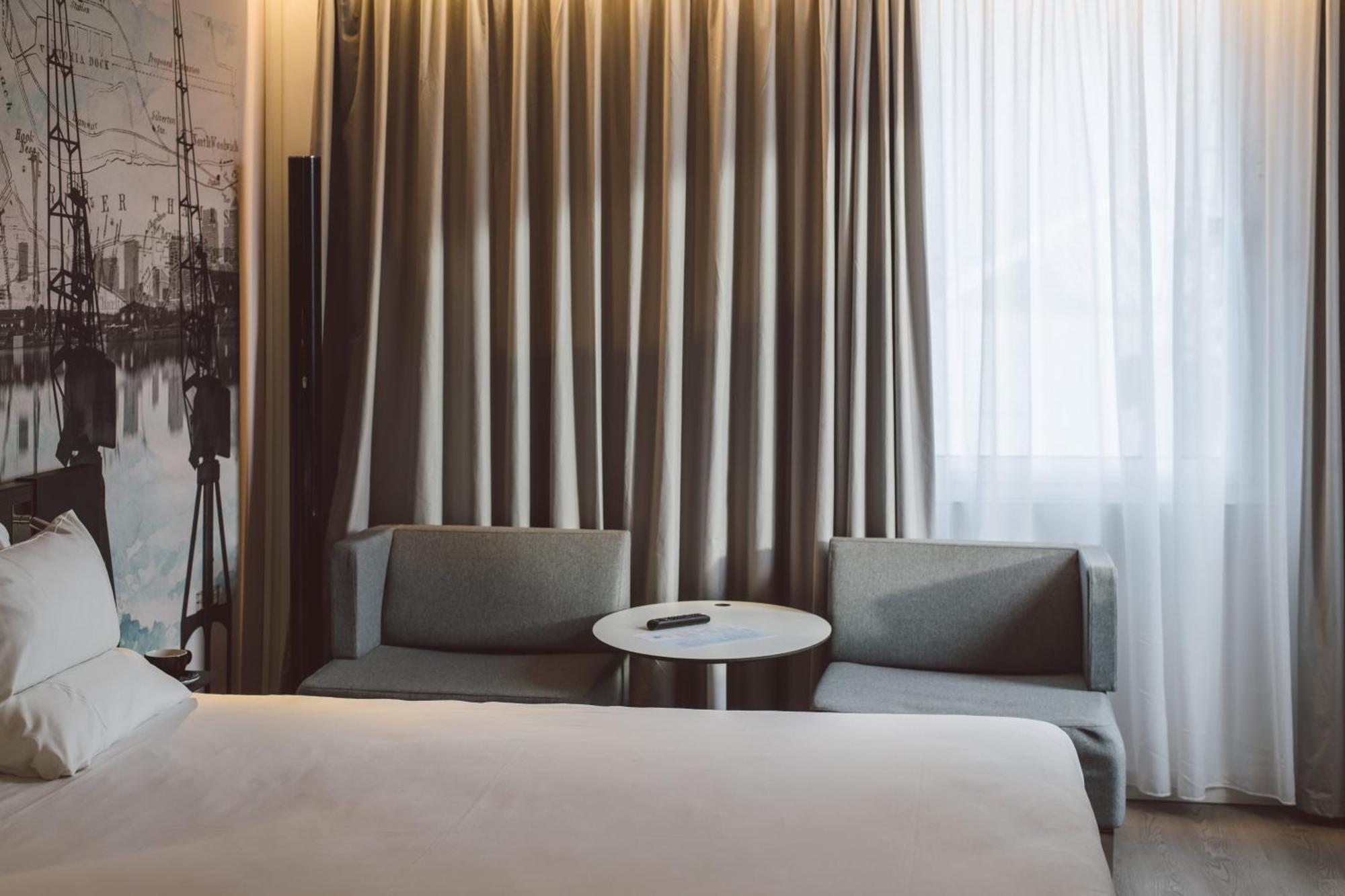 Novotel Excel Hotel 4*
